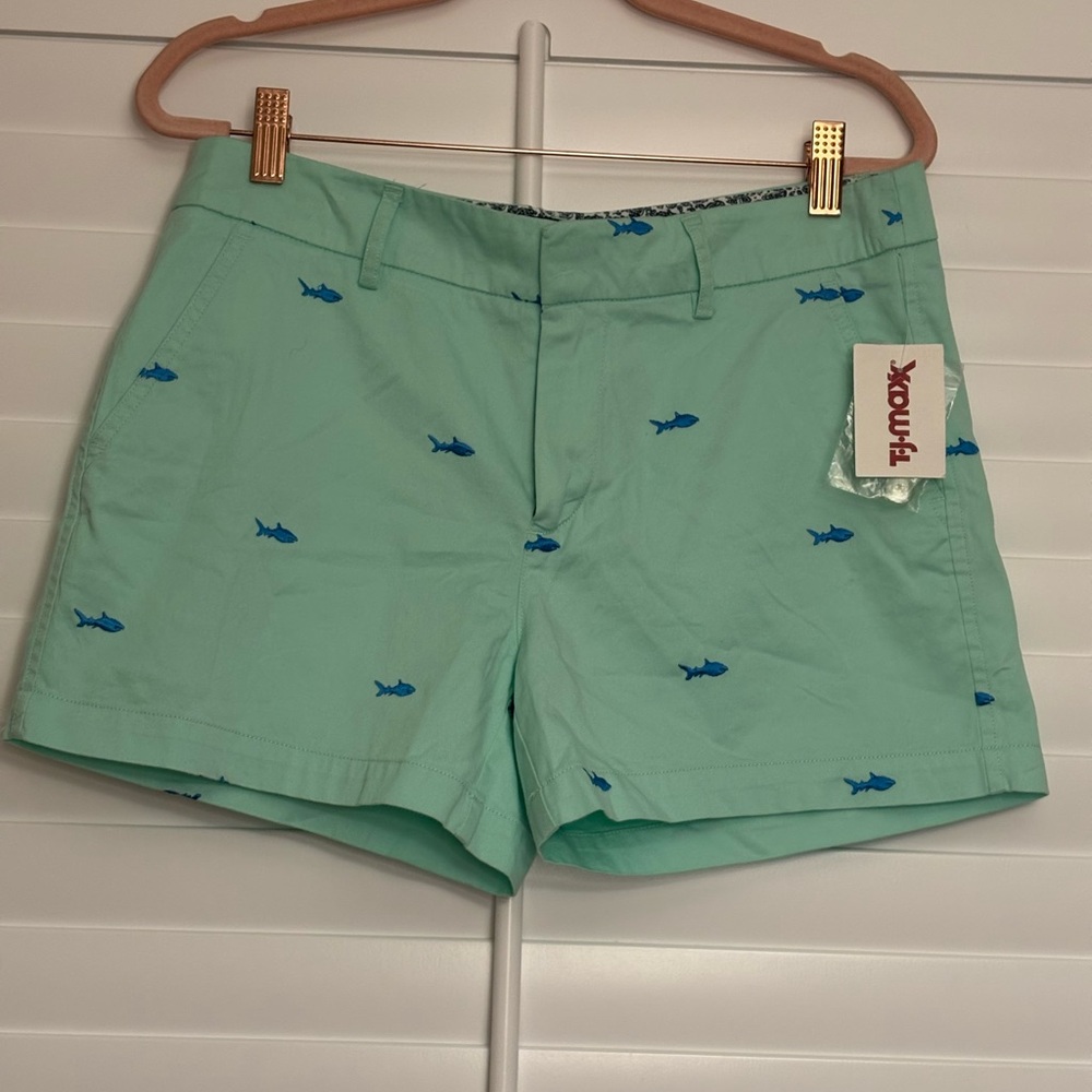 NWT Jones New York Mint Green Shark Pattern Women's Shorts